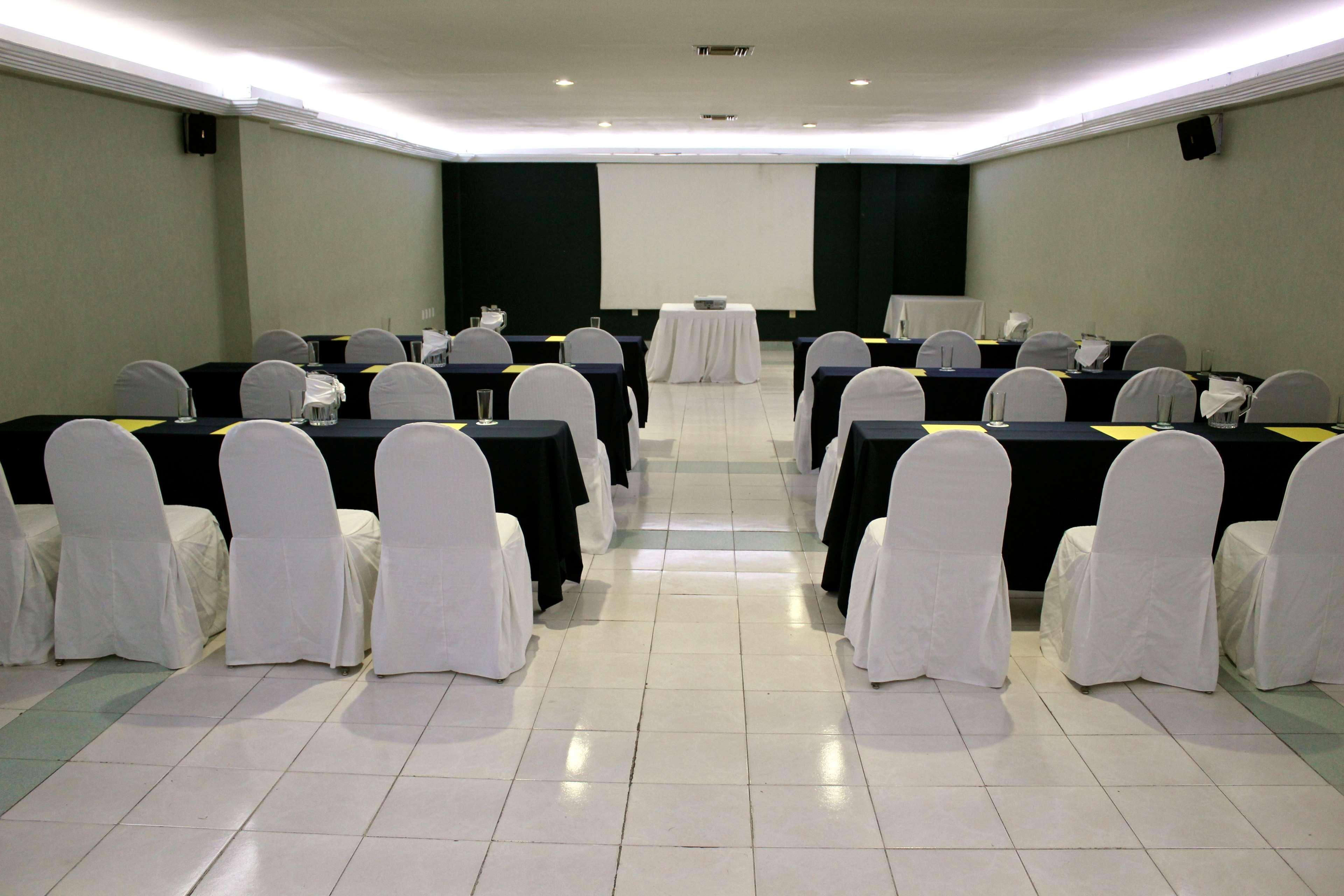 Best Western Plus Plaza Florida & Tower Irapuato Ngoại thất bức ảnh